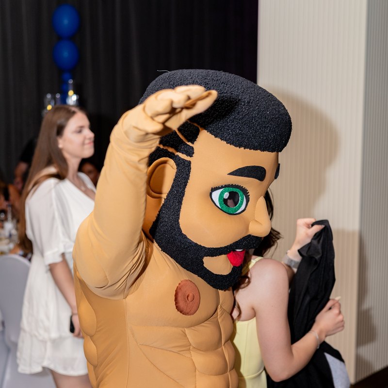 Polizist-Maskottchen PartyMoments Berlin – Auftritt 11